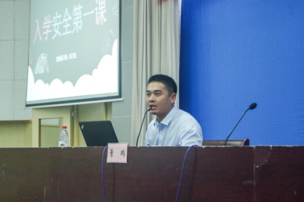 null-59f27333e089cced_副本.jpg
